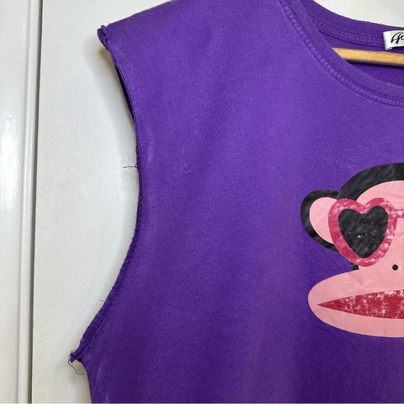 Paul Frank Muscle T-Shirt. Size: Large. Purple.
100% Cotton. - Picture 2 of 6